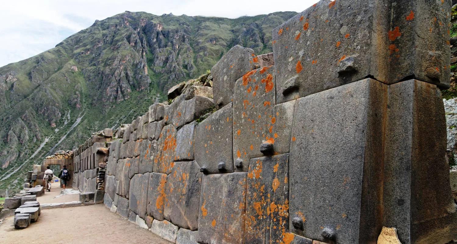 Explore The Best of Peru & Bolivia Budget: Lima, Paracas, Huacachina, Nazca Lines, Cusco, Sacred Valley, Machupicchu, Rainbow Mountain, Humantay Lake or ATV Tour: Moray & Salt Mines, Titicaca Lake, Copacabana, Sun Island, Uyuni Salt Flats & All Lagoons for 15 days with Peru Trek 4 Good and discover unforgettable experiences - Photo 2