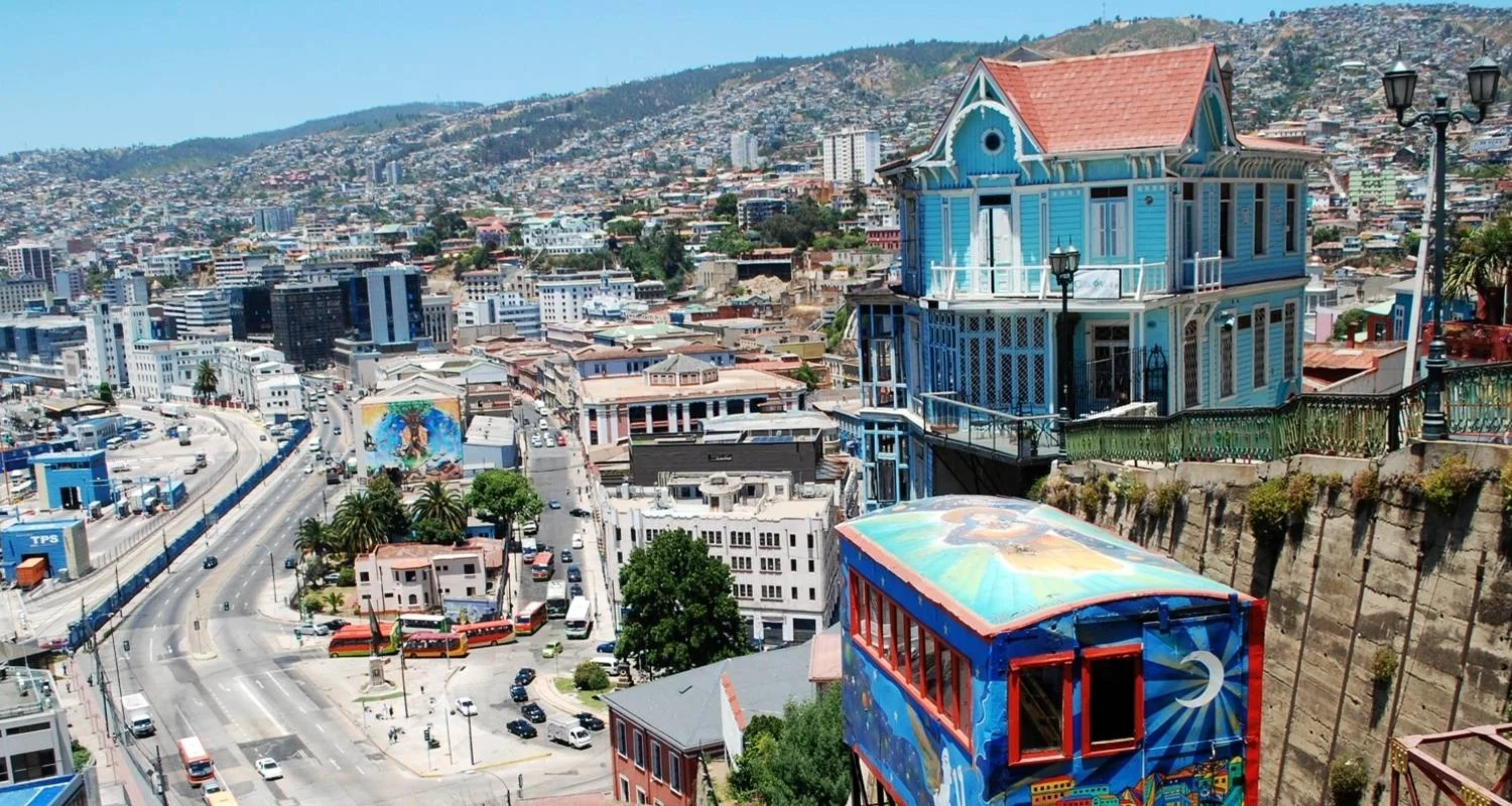 Explore Argentina & Chile with Lake crossing for 12 days with Qwerty Travel Argentina and discover unforgettable experiences - Photo 2