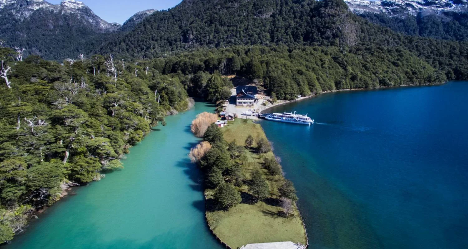 Explore Argentina - Ushuaia, Calafate, Bariloche and Buenos Aires - 9 days for 9 days with Receptivo Aborigen Tours and discover unforgettable experiences - Photo 2