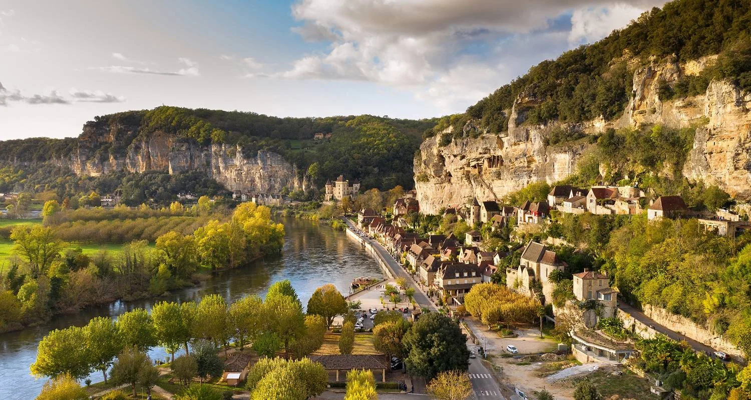 Explore Jewels of Southwest France for 11 days with Back-Roads Touring and discover unforgettable experiences - Photo 2