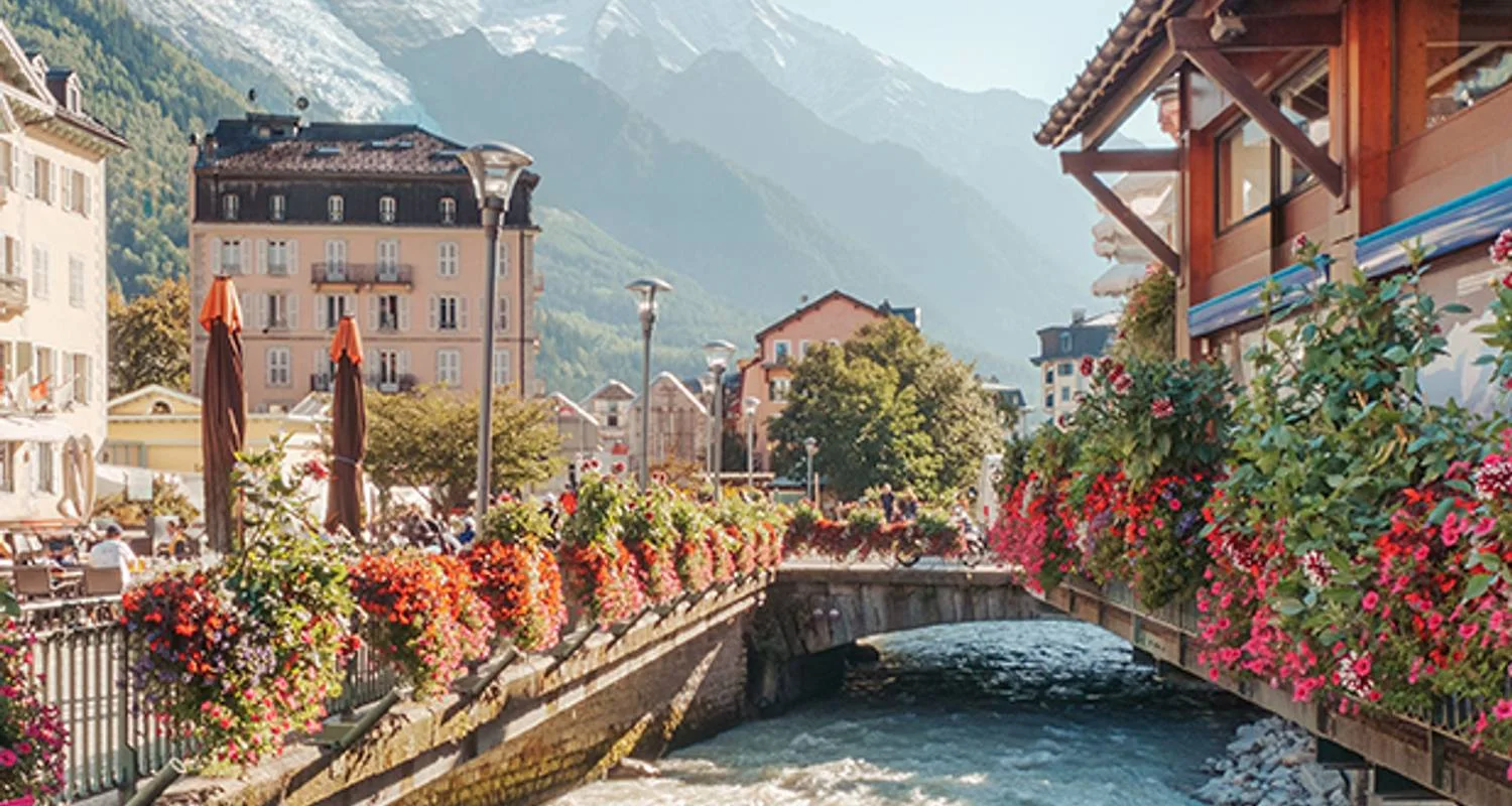 Explore Paris to Nice Through Vineyards and Mountains for 12 days with Blue-Roads Touring and discover unforgettable experiences - Photo 2