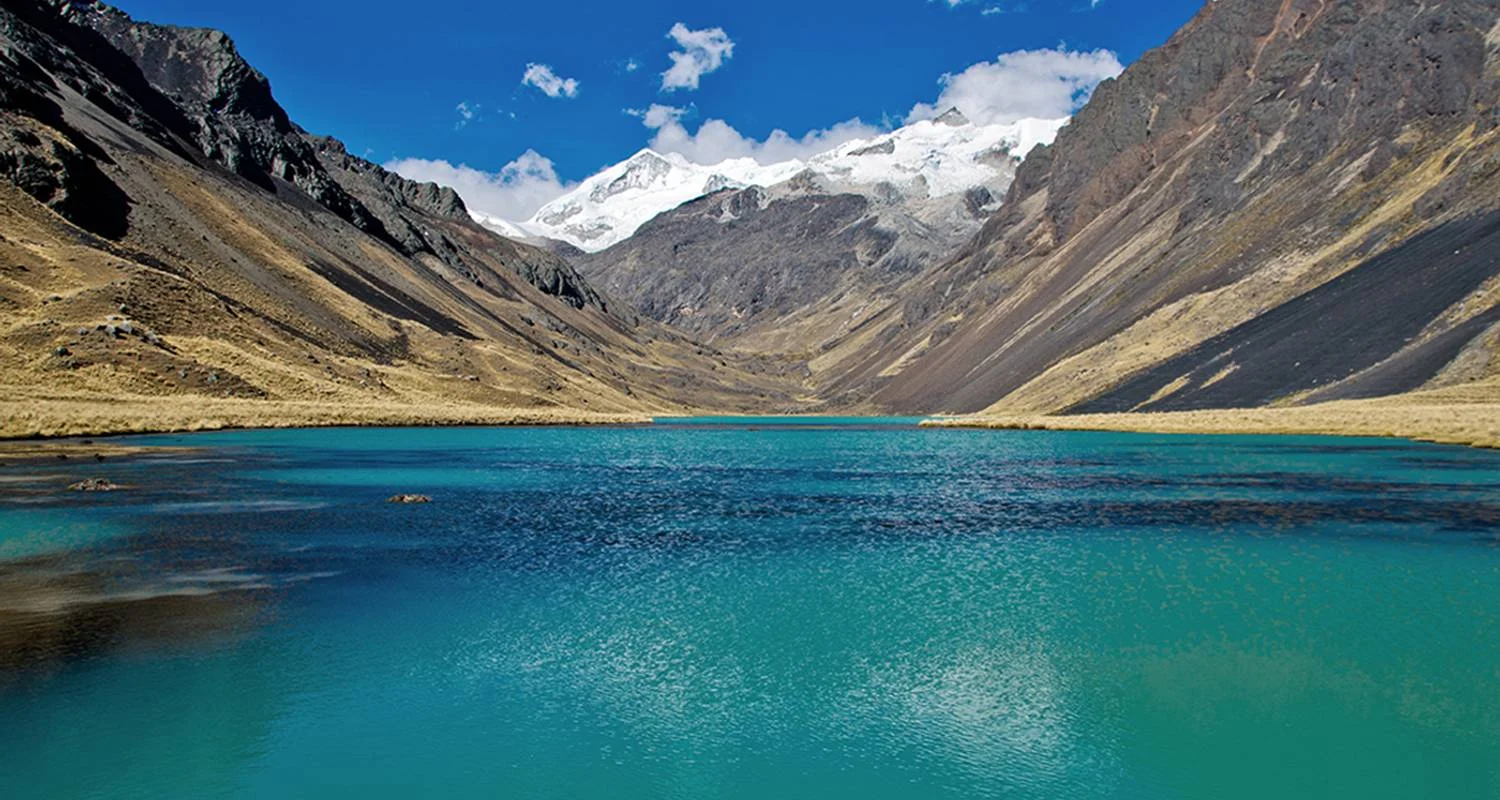Explore 15 Days Bolivia Trekking: The Magic of the Mountains for 15 days with Responsible Travel South America and discover unforgettable experiences - Photo 2