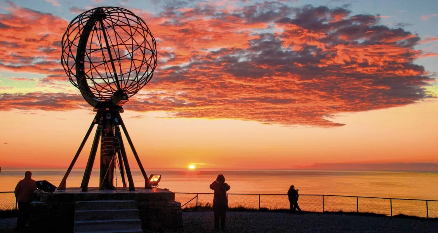 Explore Lapland, Lofoten, North Cape (from Evenes) for 15 days with DERTOUR and discover unforgettable experiences - Photo 2