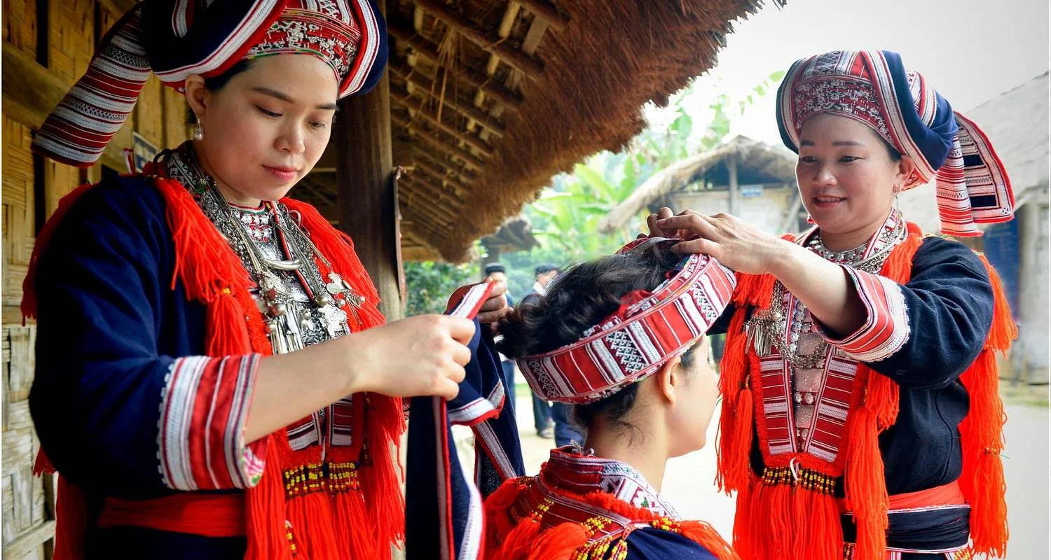 Explore Unique Grand Vietnam Loop Tour 14- Day ( Mu Cang Chai - Tram Tau - Sapa - Ha Giang - Ban Gioc Waterfall - Ba Be Lake - Halong Bay) for 14 days with Bee Gng International Joint Stock Company and discover unforgettable experiences - Photo 2