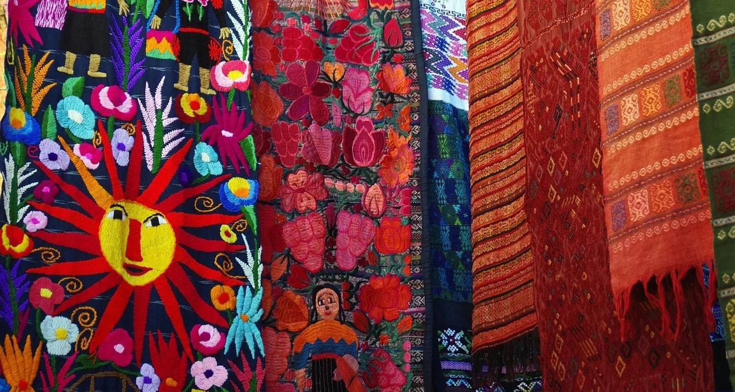 Explore Multicolored Guatemala in 4 days for 4 days with Receptivo Aborigen Tours and discover unforgettable experiences - Photo 2