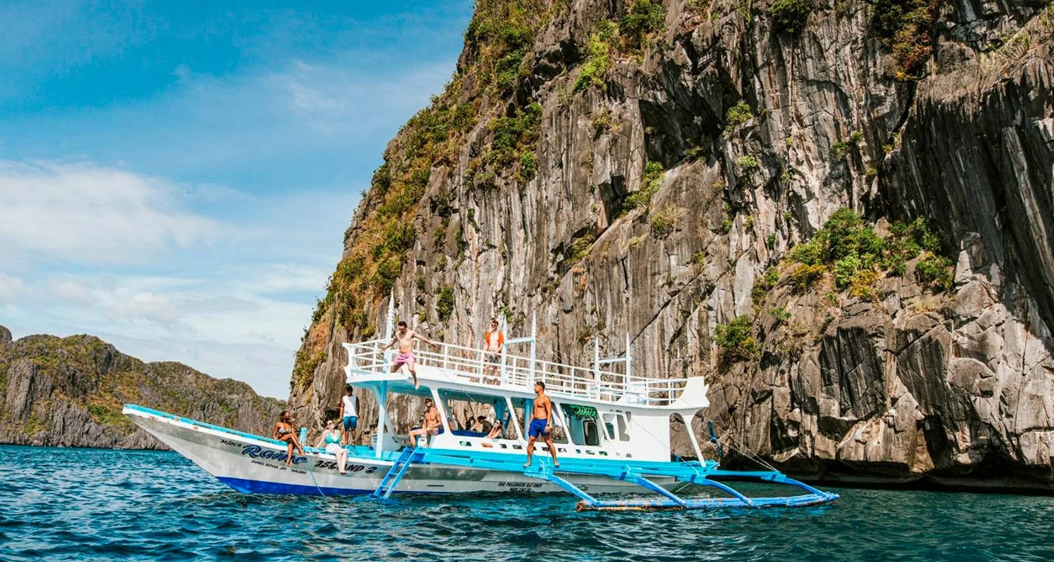 Explore Philippines Island Hopping West (With Expedition ( Until May '26)) for 13 days with Contiki and discover unforgettable experiences - Photo 2