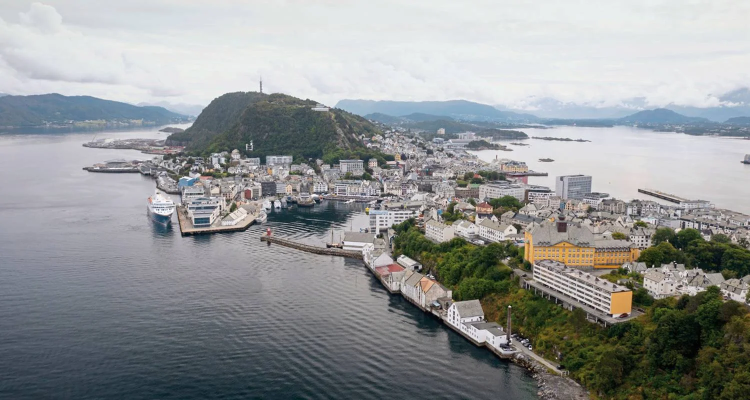 Explore Havila Voyages Kirkenes-Bergen for 6 days with DERTOUR and discover unforgettable experiences - Photo 2