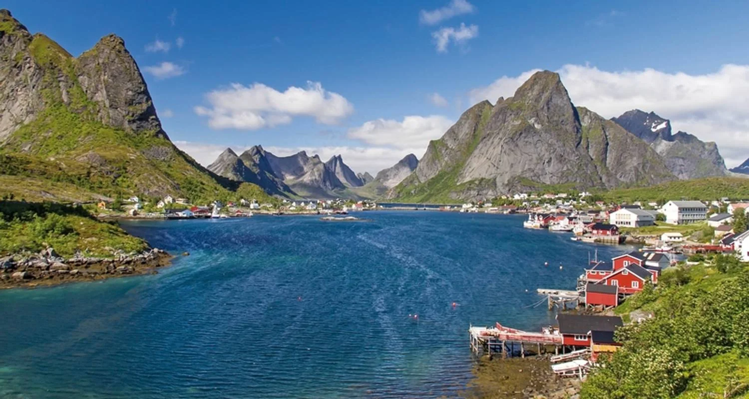 Explore Havila Voyages Bergen-Kirkenes-Bergen (including Bodo) for 12 days with DERTOUR and discover unforgettable experiences - Photo 2