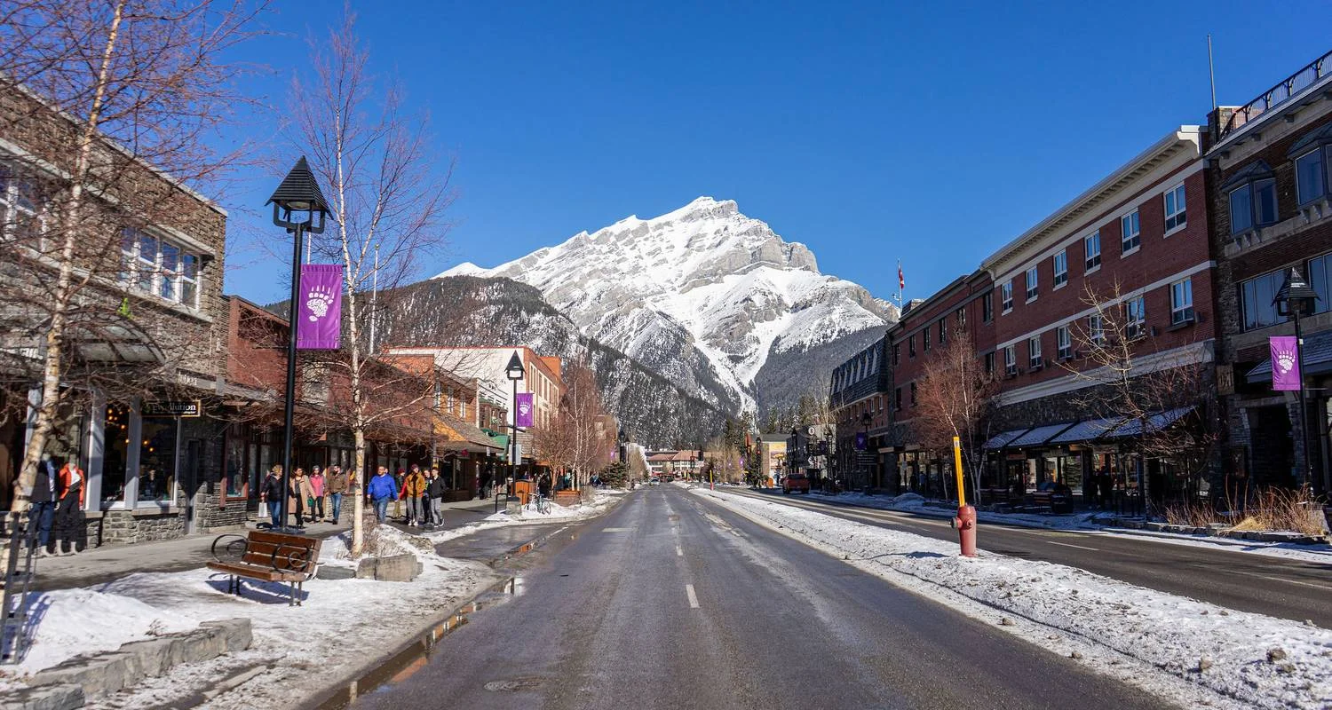 Explore Rockies & Vancouver Spring Premium Tour - 9 Días for 9 days with Discover Canada Tours and discover unforgettable experiences - Photo 2