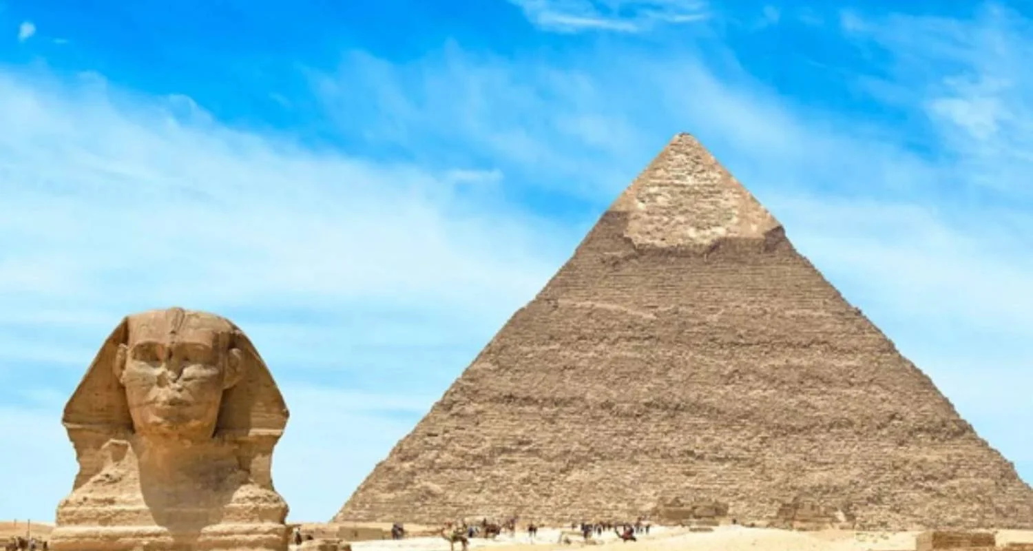 Explore  for 17 days with Luxury Destination and discover unforgettable experiences - Photo 3