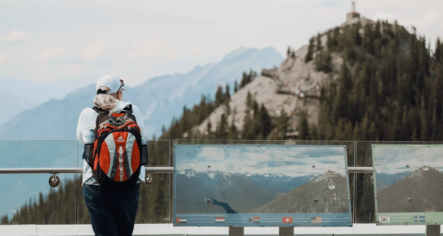 Explore 6-Day Canadian Rockies Bus Tour: Vancouver to Calgary | Banff, Jasper, Lake Louise & Moraine Lake for 6 days with Tourland and discover unforgettable experiences - Photo 2