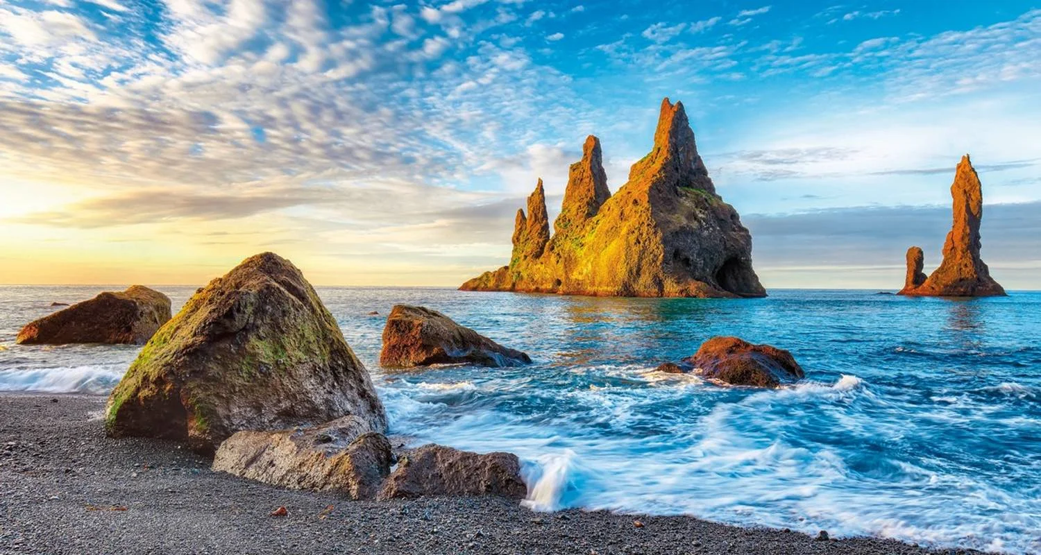 Explore Highlights around Reykjavik for 8 days with DERTOUR and discover unforgettable experiences - Photo 2