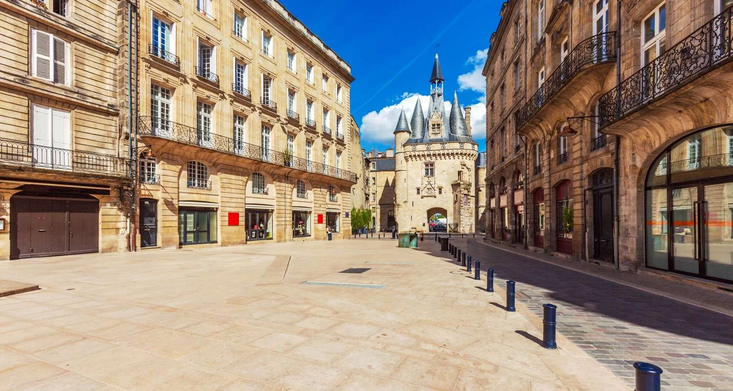 Explore France and Barcelona for 9 days with Europamundo and discover unforgettable experiences - Photo 2